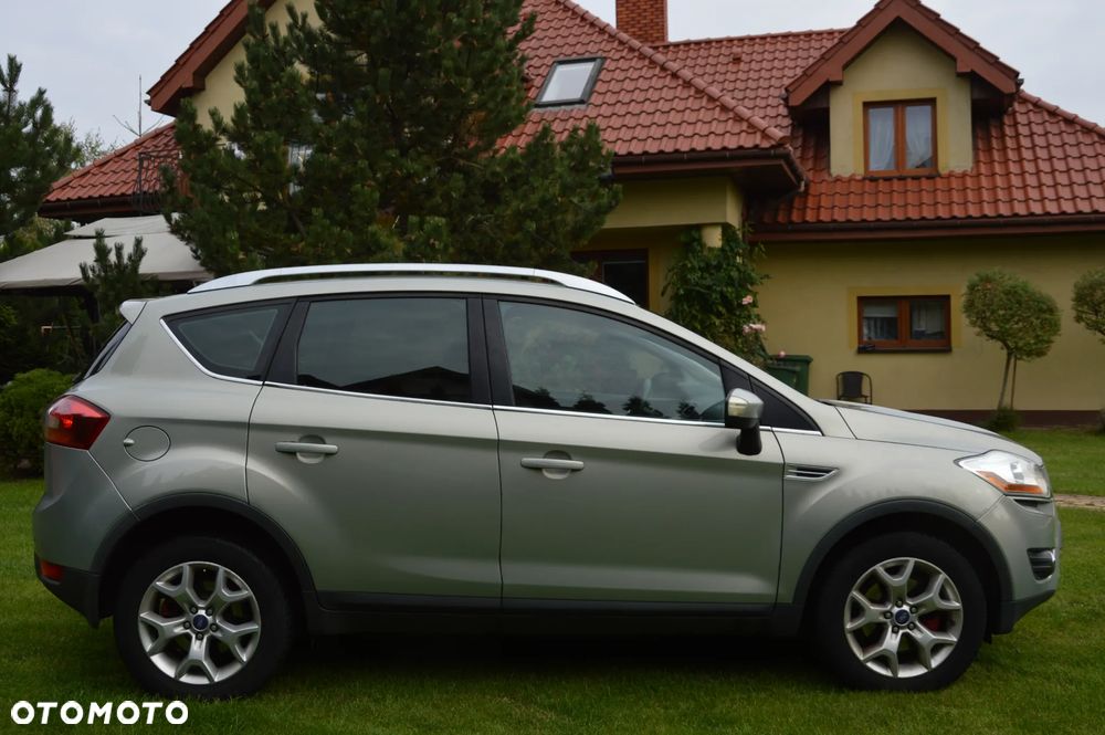 Ford Kuga 2.0 TDCi 4x4 Titanium - 9