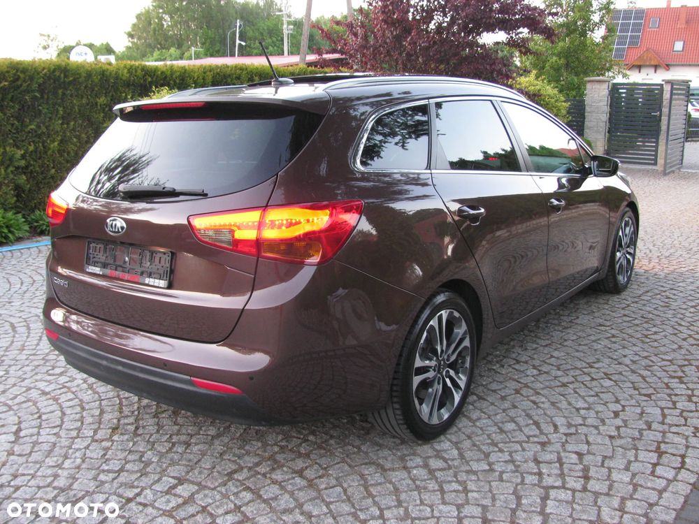 Kia Ceed 1.6 GDI DCT Platinum Edition - 38