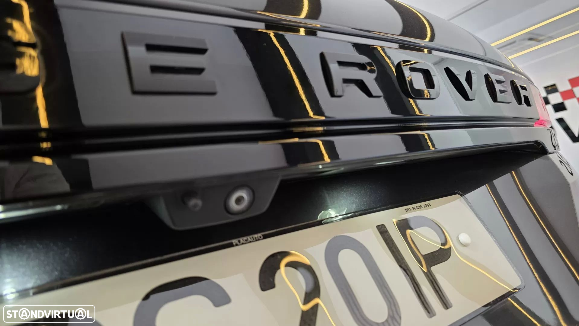 Land Rover Range Rover Evoque 2.0 D240 AWD R-Dynamic HSE Auto - 27