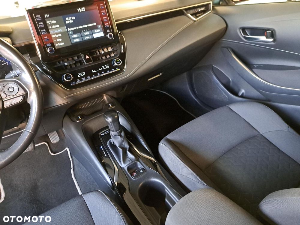 Toyota Corolla 1.8 Hybrid Comfort - 27