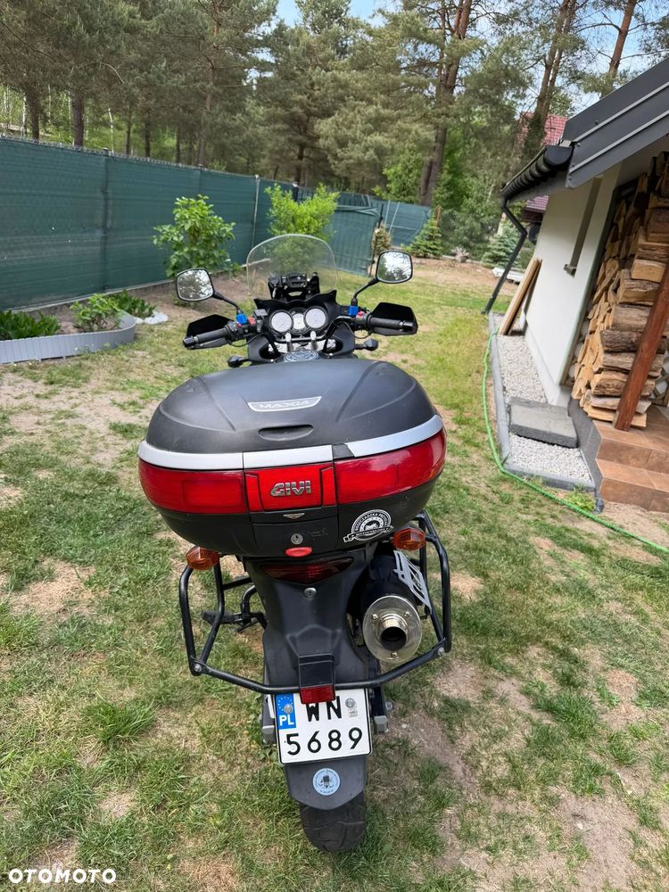 Suzuki V-STROM - 8