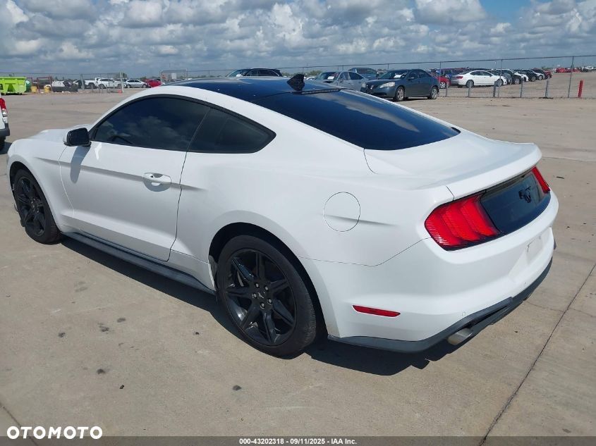 Ford Mustang 2.3 Eco Boost - 2