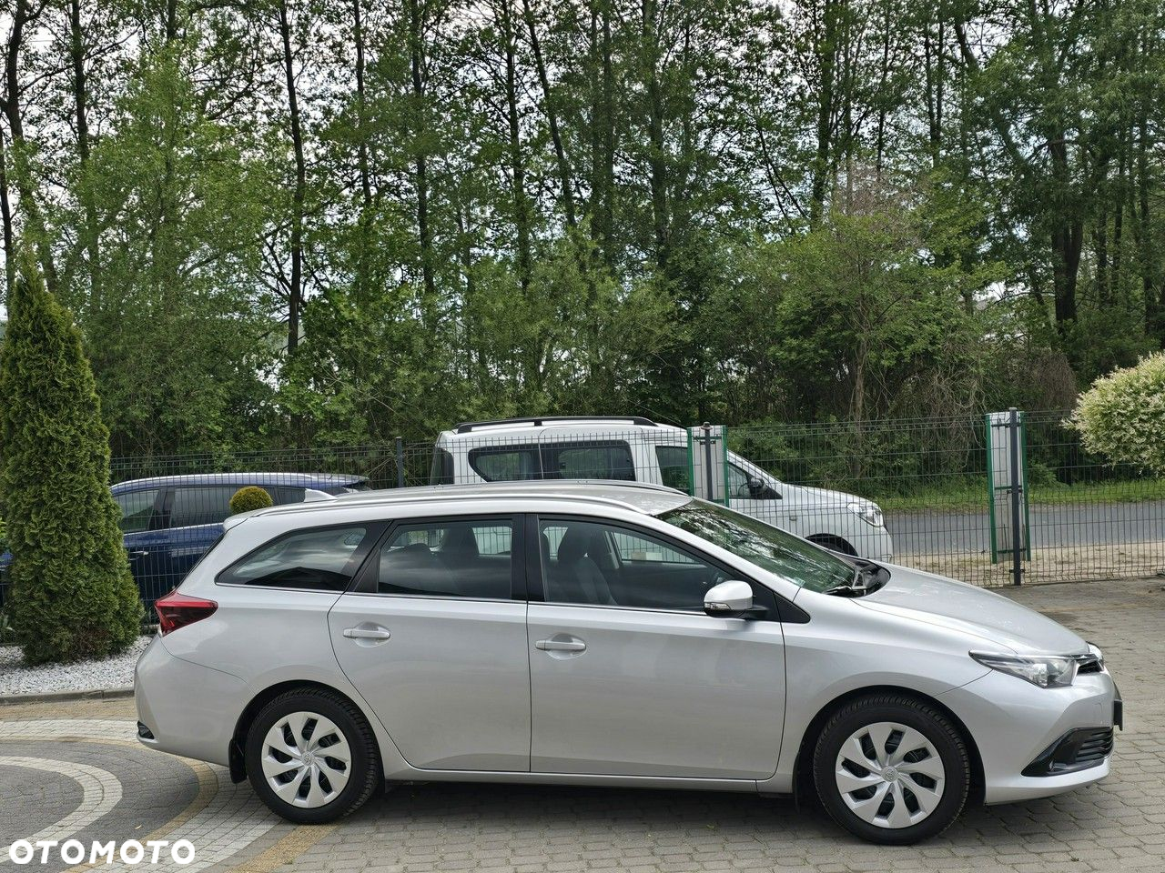 Toyota Auris - 14