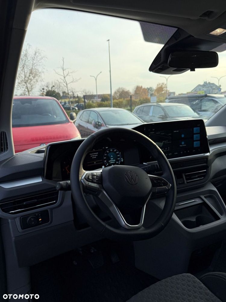 Volkswagen Caravelle - 7