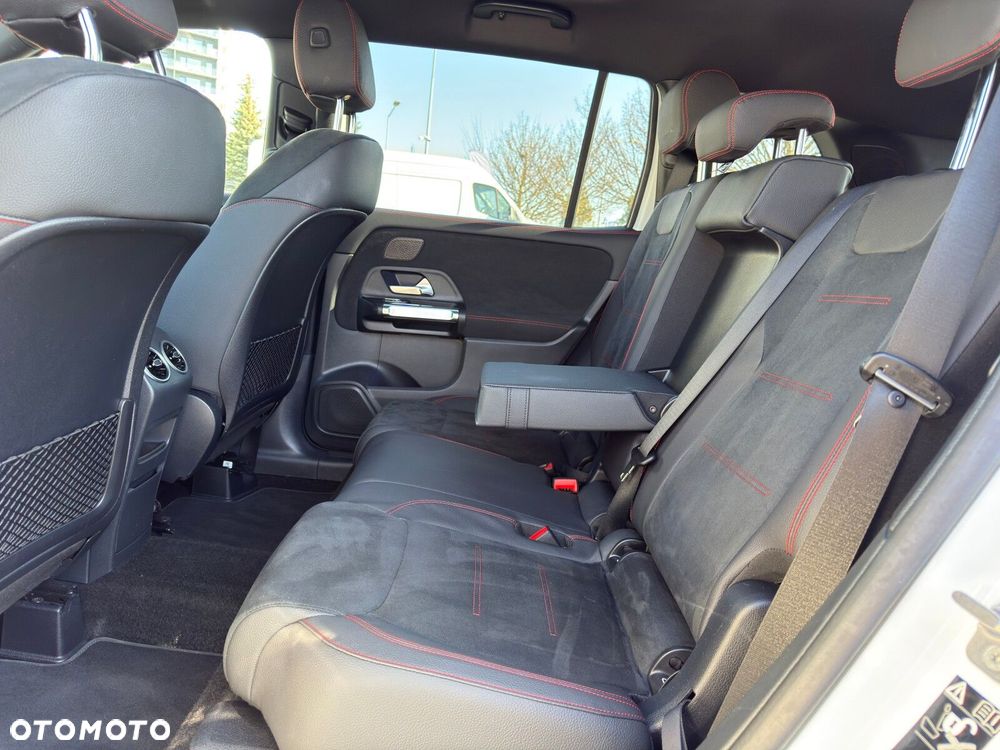 Mercedes-Benz GLB 200 d AMG Line 8G-DCT - 28