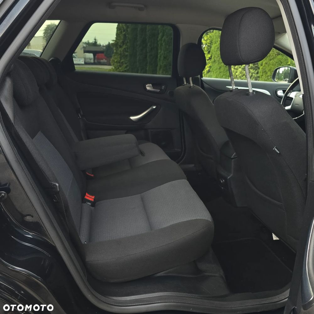 Ford Mondeo 2.0 TDCi Titanium - 22