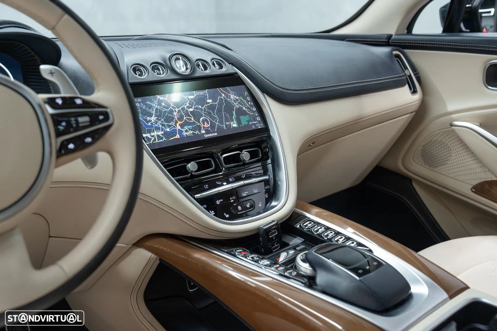 Aston Martin DBX Standard - 18