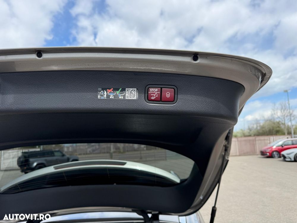 Mercedes-Benz GLC 300 4MATIC - 27