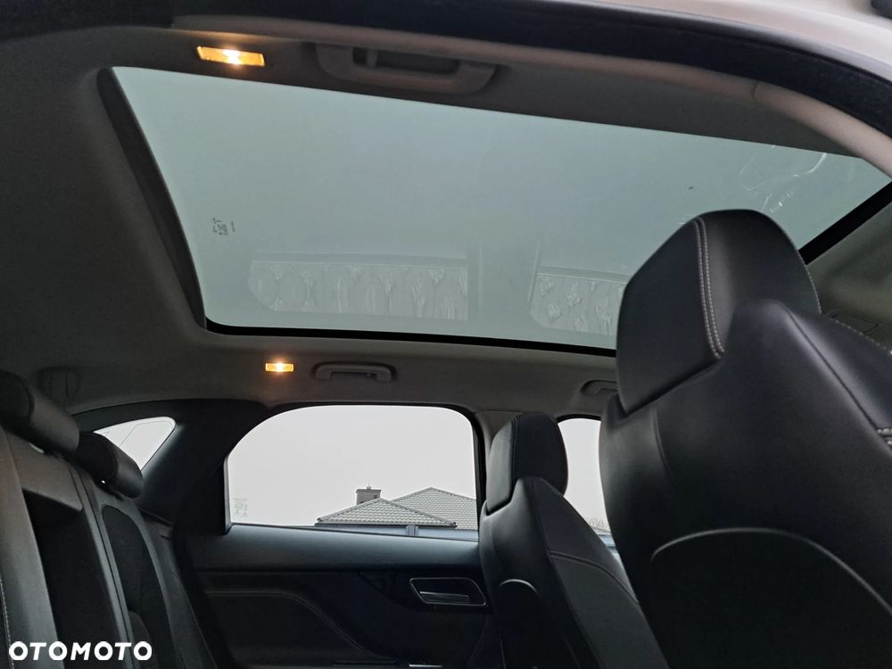 Jaguar F-Pace 2.0 i4P AWD R-Sport - 15