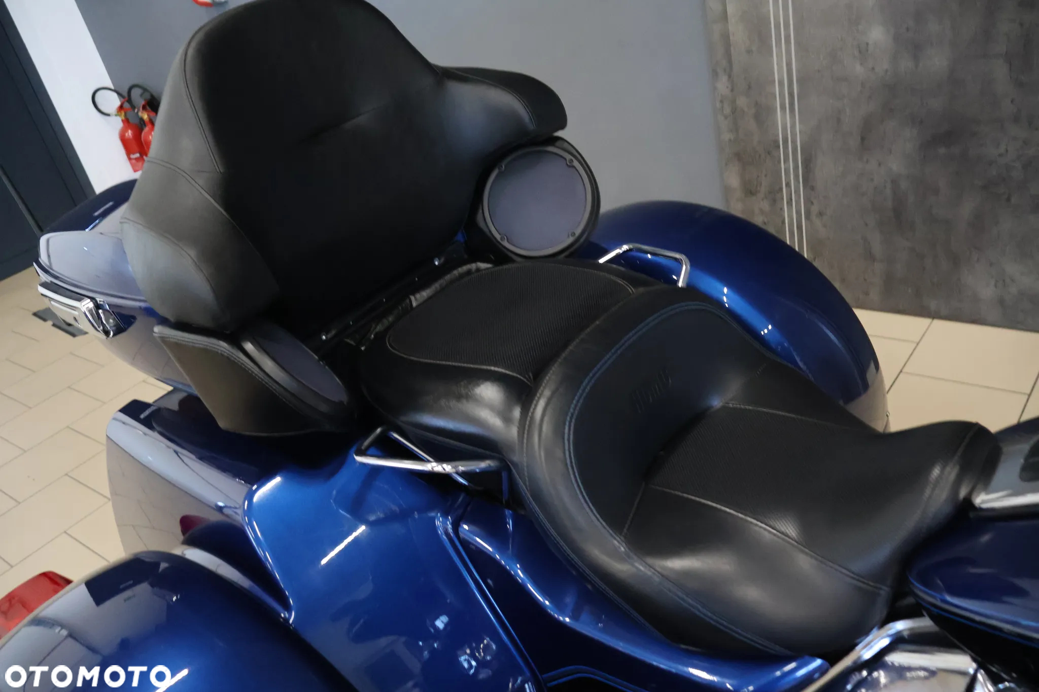 Harley-Davidson FLHS Electra Glide - 20
