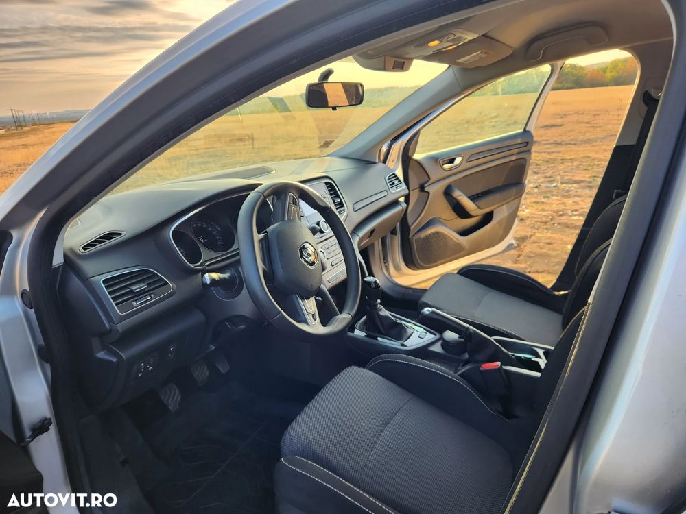 Renault Megane - 18