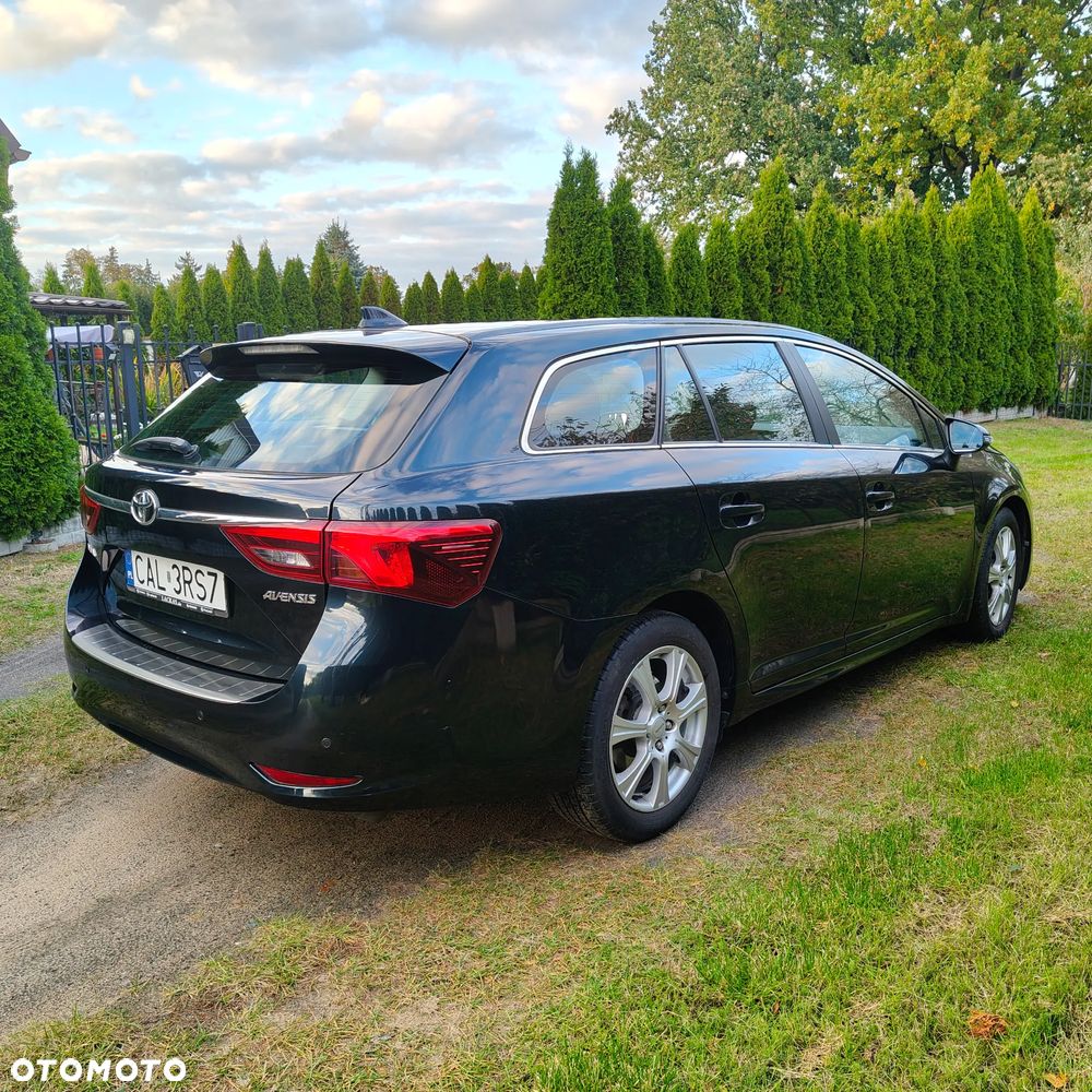 Toyota Avensis 2.0 D-4D Premium - 6