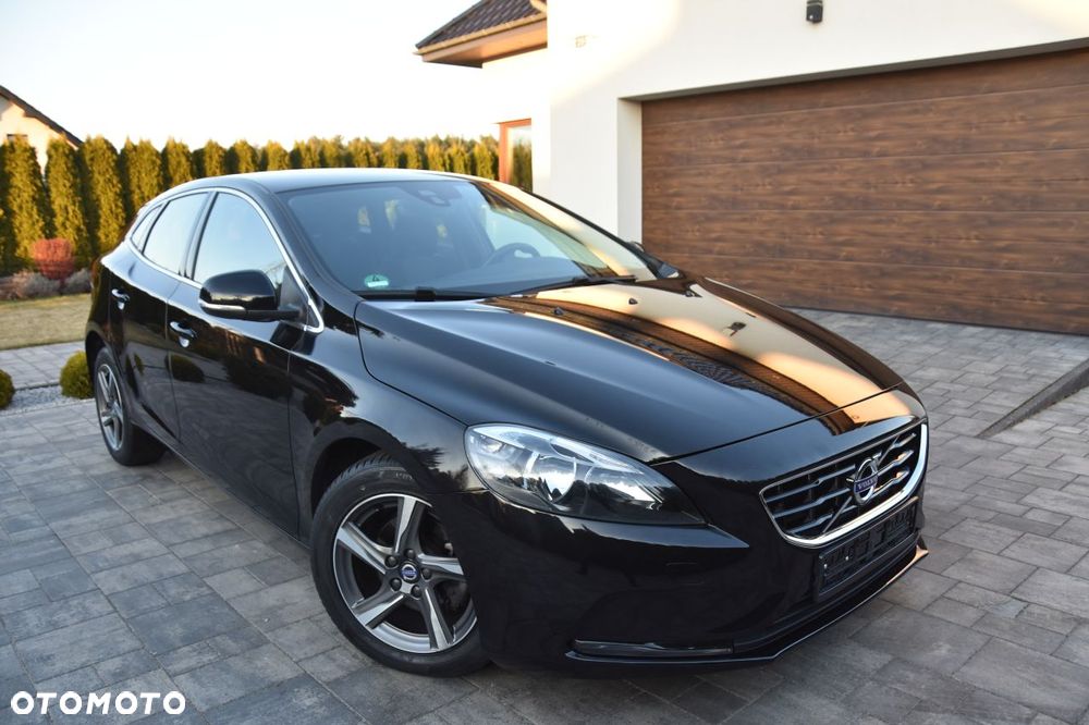 Volvo V40 D2 Drive-E Momentum - 4