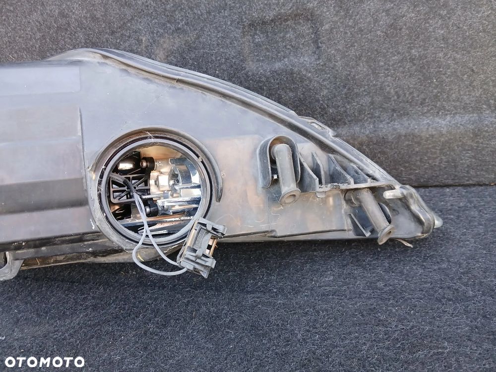Ford Mondeo Mk4 Lampa przednia prawa, lewa XENON - 13