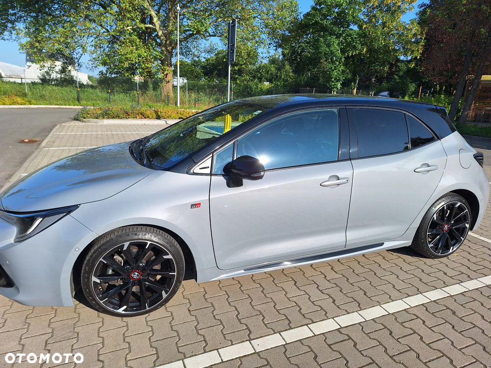 Toyota Corolla - 1