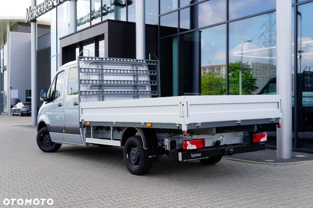 Mercedes-Benz Sprinter - 5