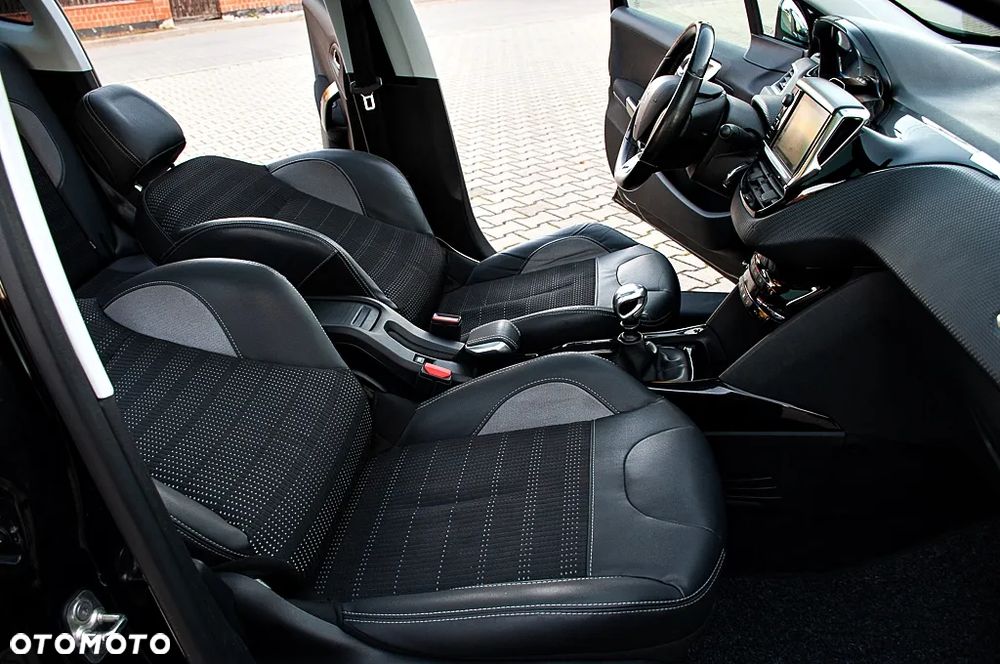 Peugeot 2008 BlueHDi FAP 120 STOP & START Business-Line - 21