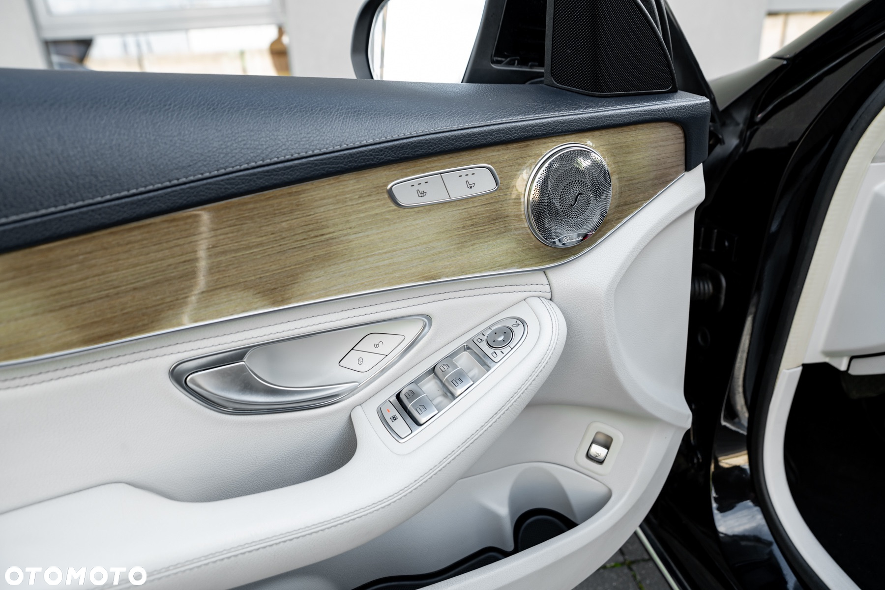 Mercedes-Benz Klasa C 250 7G-TRONIC - 21