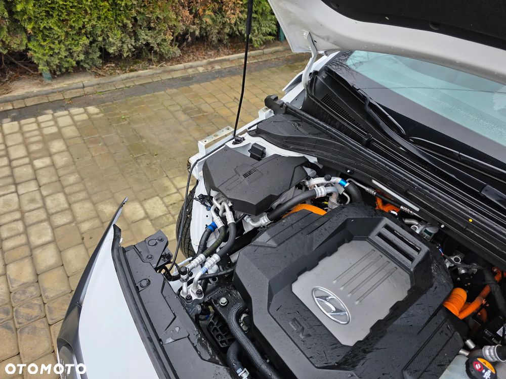 Hyundai IONIQ - 24