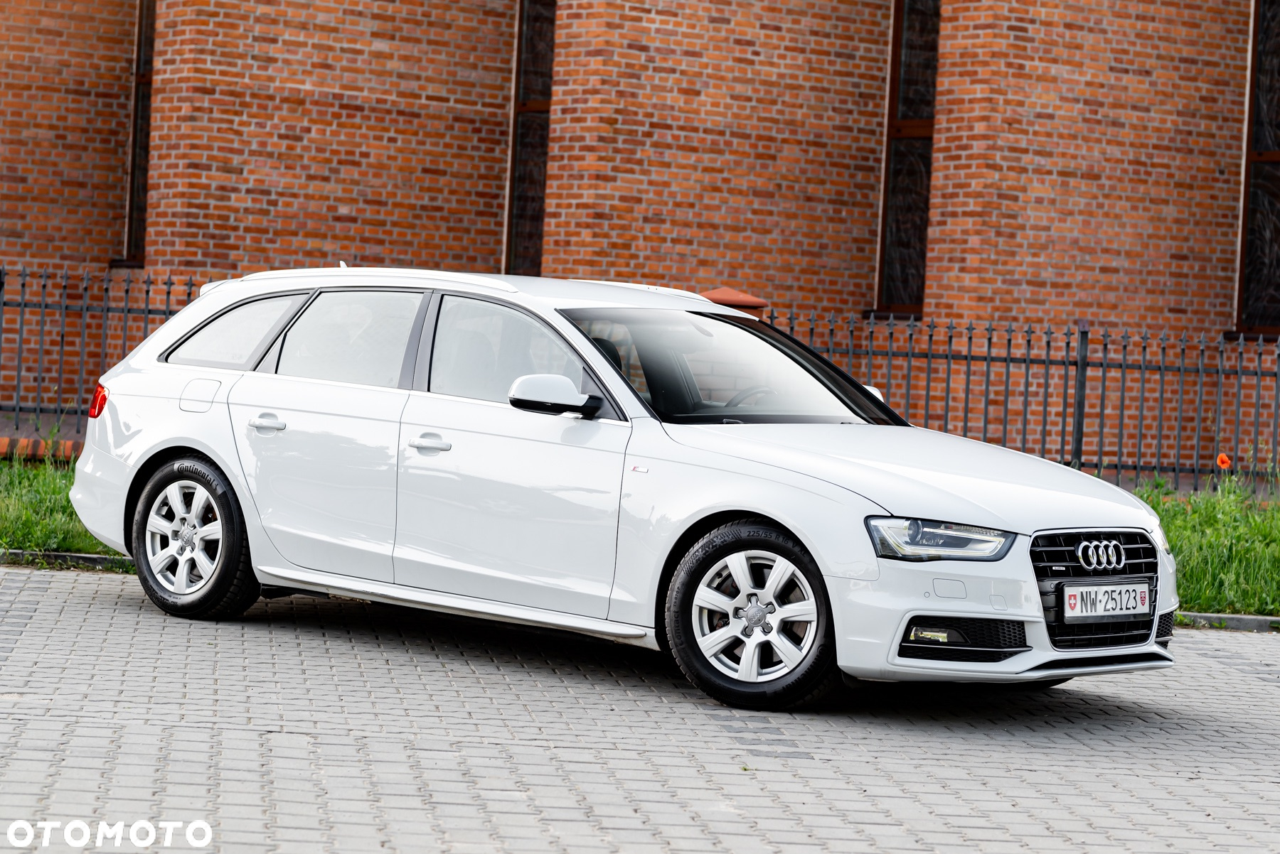 Audi A4 Avant 2.0 TFSI quattro S tronic S line Sportpaket - 10