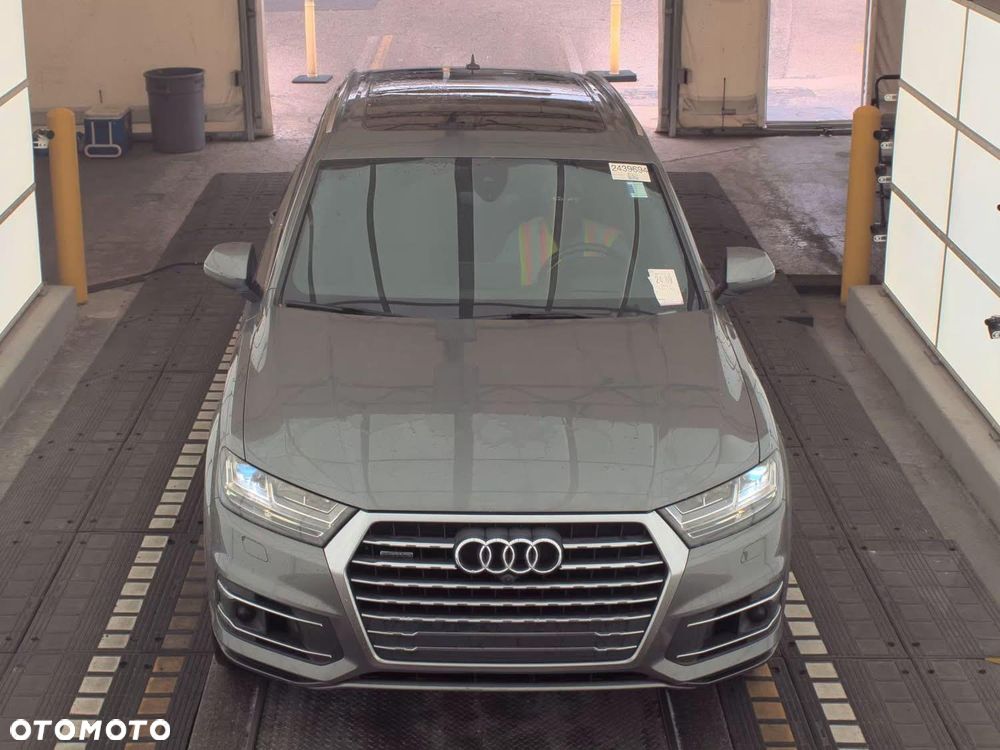 Audi Q7 3.0 TFSI Quattro Tiptronic - 2