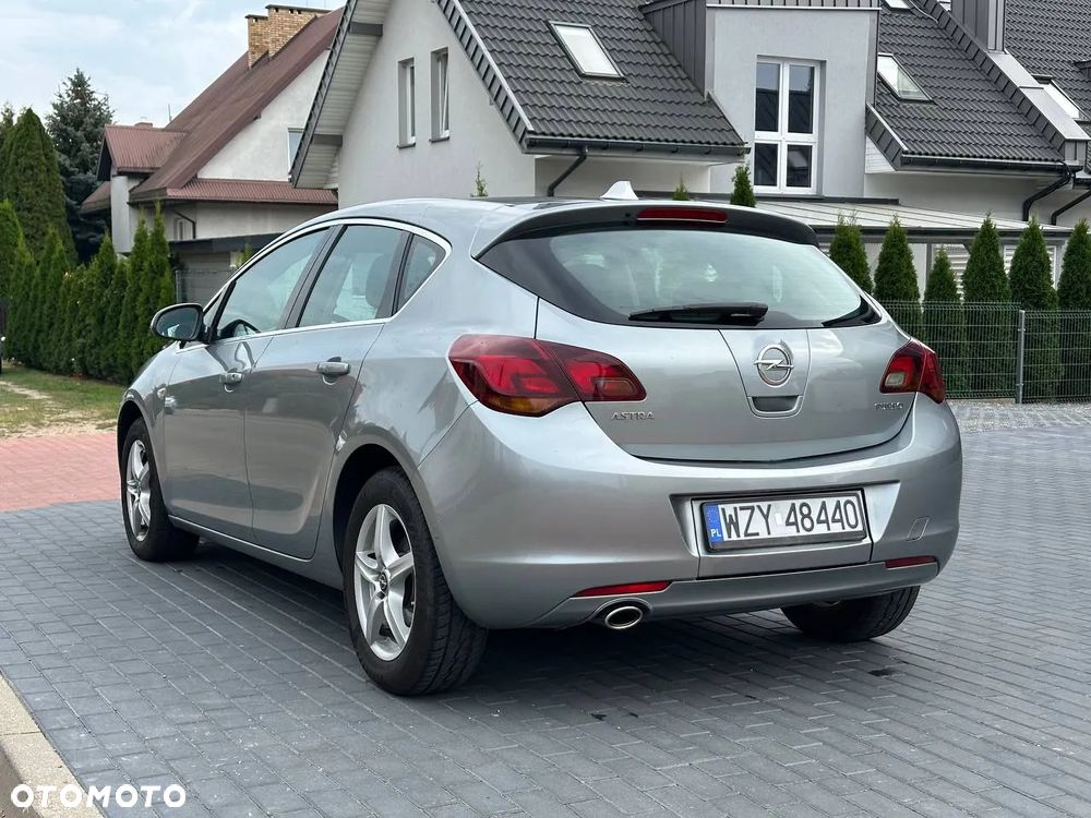 Opel Astra IV 1.4 T Sport S&S - 4