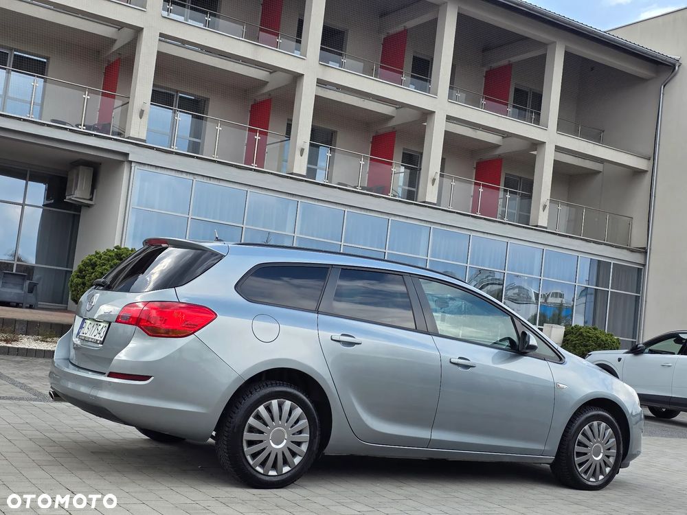 Opel Astra 1.4 T Cosmo - 17