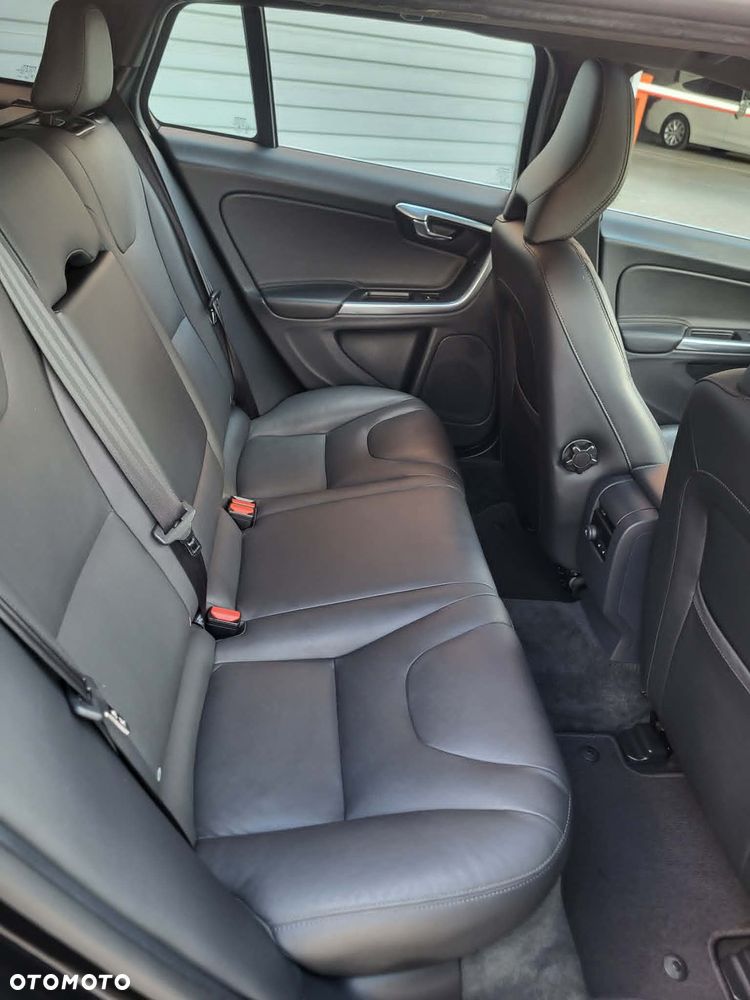 Volvo V60 D4 Drive-E Summum - 9