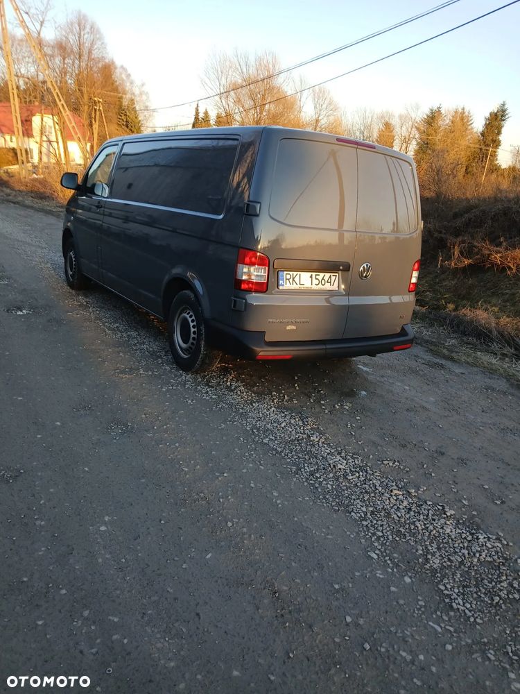 Volkswagen Transporter - 4