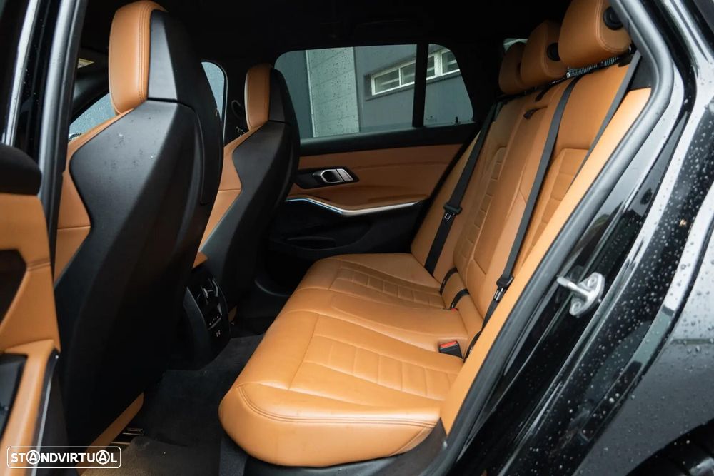BMW 330 e Pack M Auto - 53