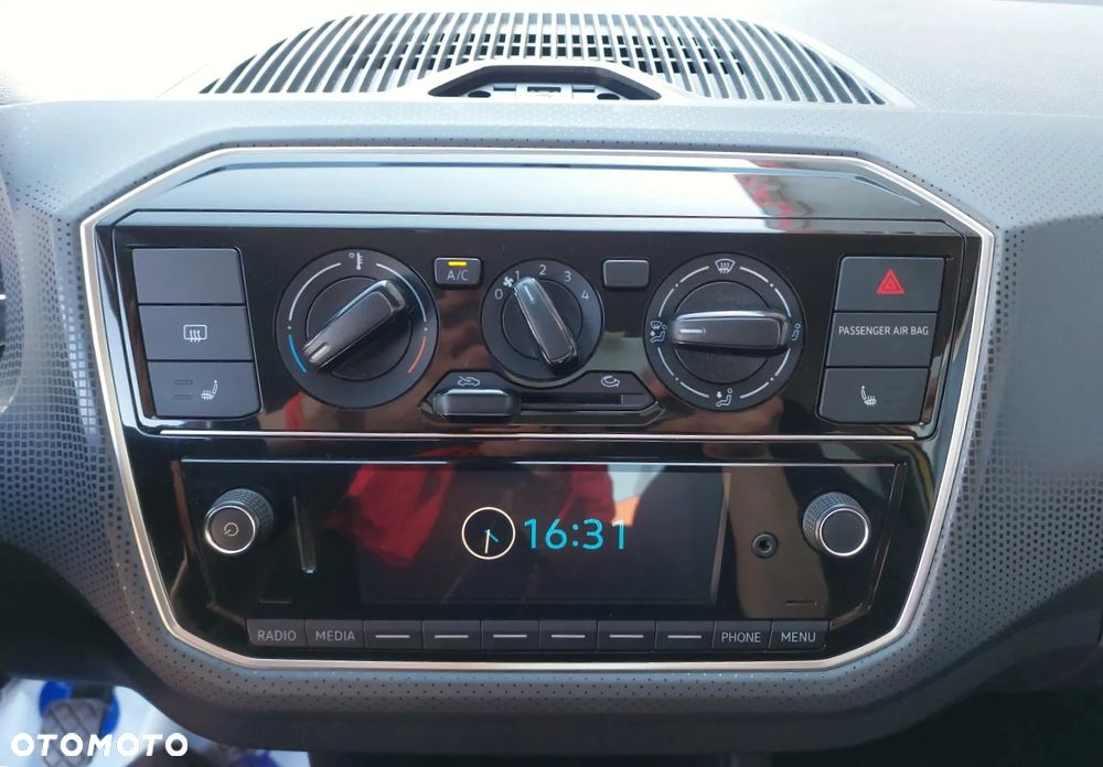 Volkswagen up! join - 17