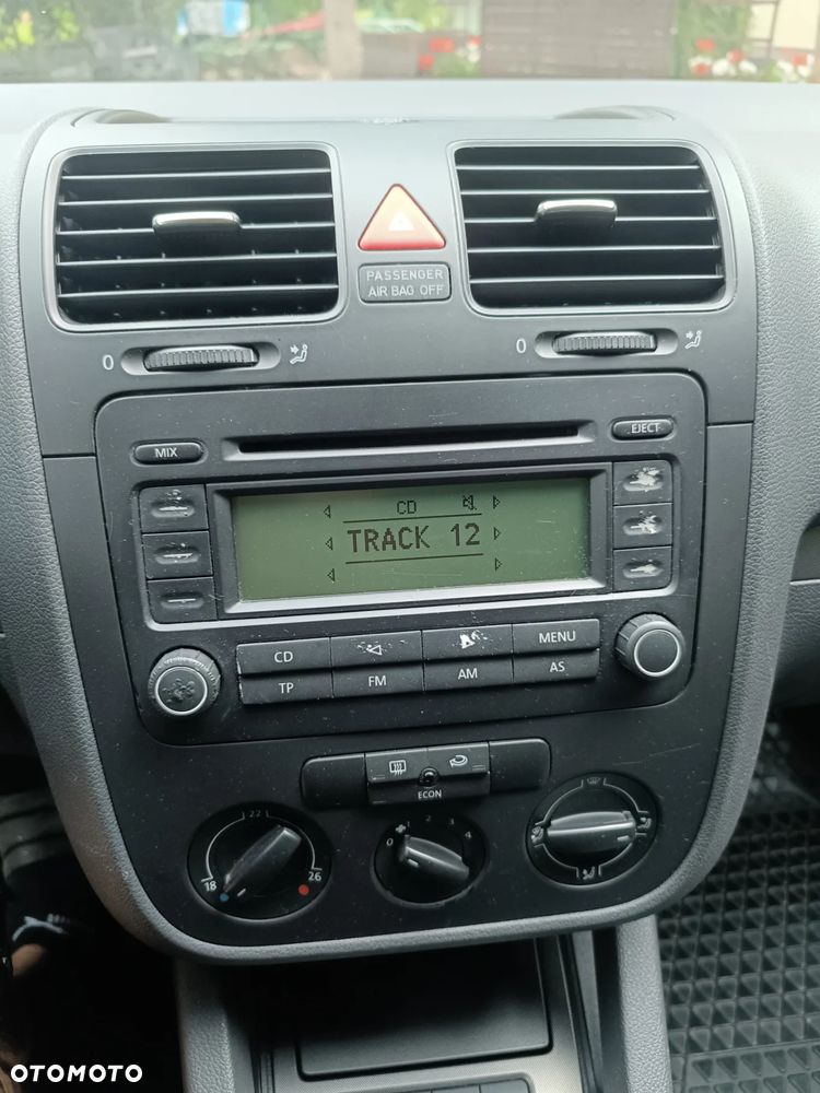 Volkswagen Golf V 1.6 Comfortline - 7