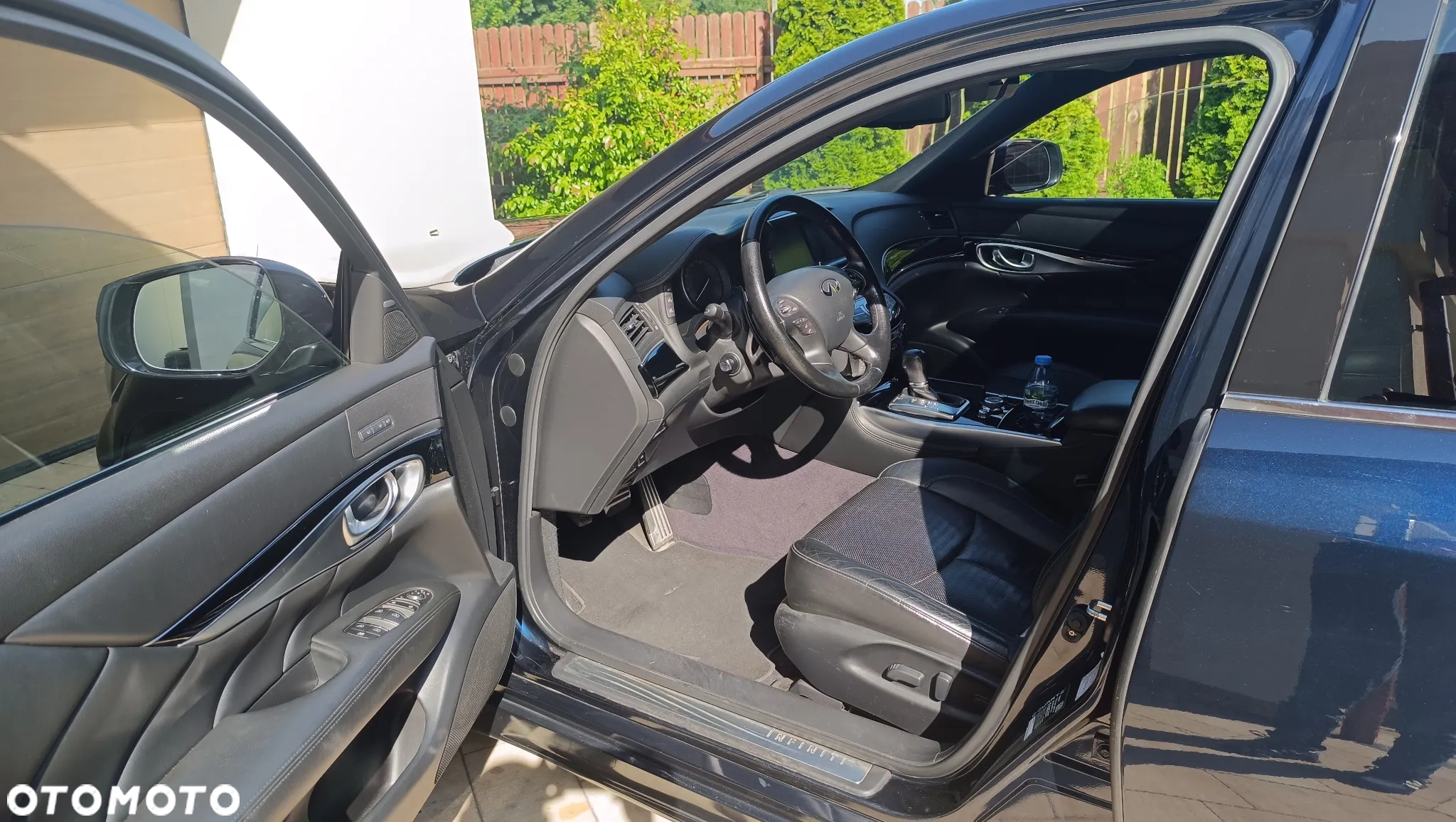 Infiniti Q70 2.2d Sport Tech - 13