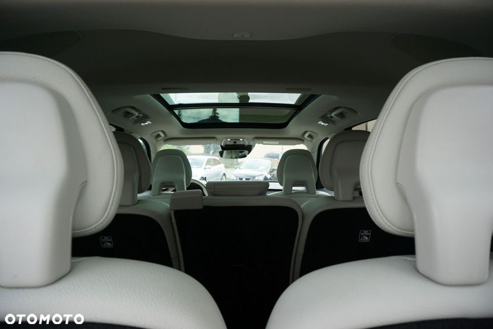 Volvo XC 90 - 18
