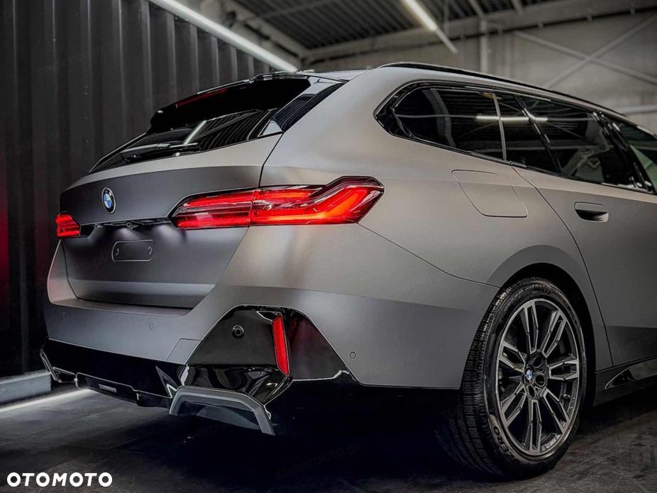 BMW Seria 5 540d xDrive mHEV M Sport - 6