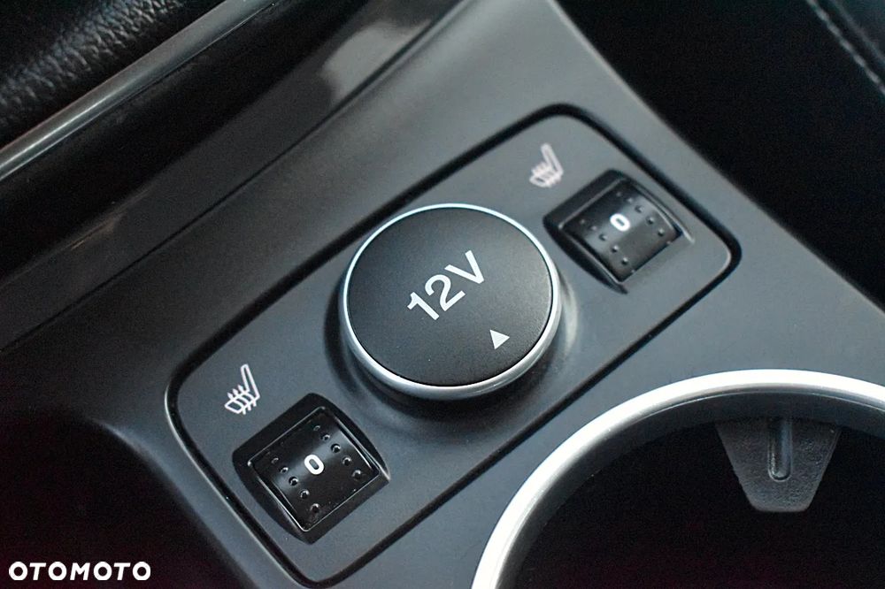 Ford Kuga 2.0 TDCi 2x4 Titanium - 29