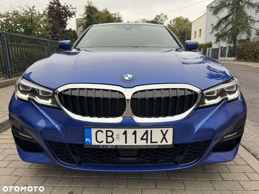 BMW Seria 3 318d M Sport - 9