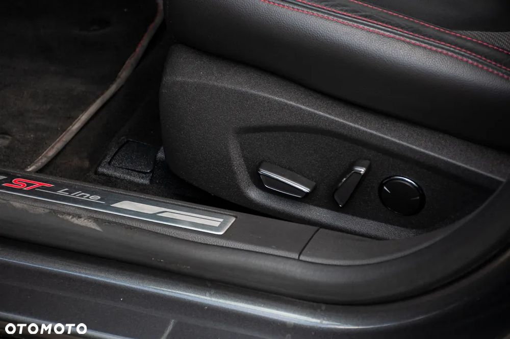 Ford Mondeo 2.0 TDCi PowerShift-Aut Allrad ST-Line - 34