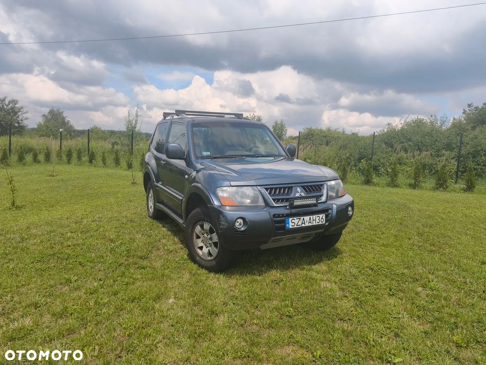 Mitsubishi Pajero - 8