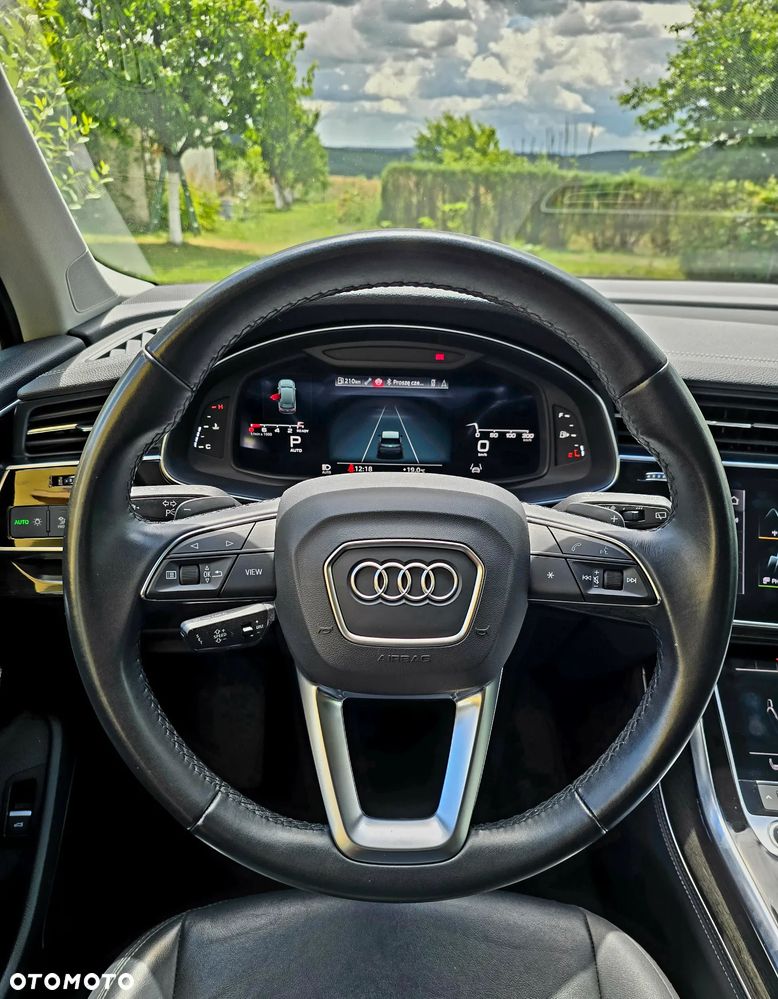 Audi Q7 - 8
