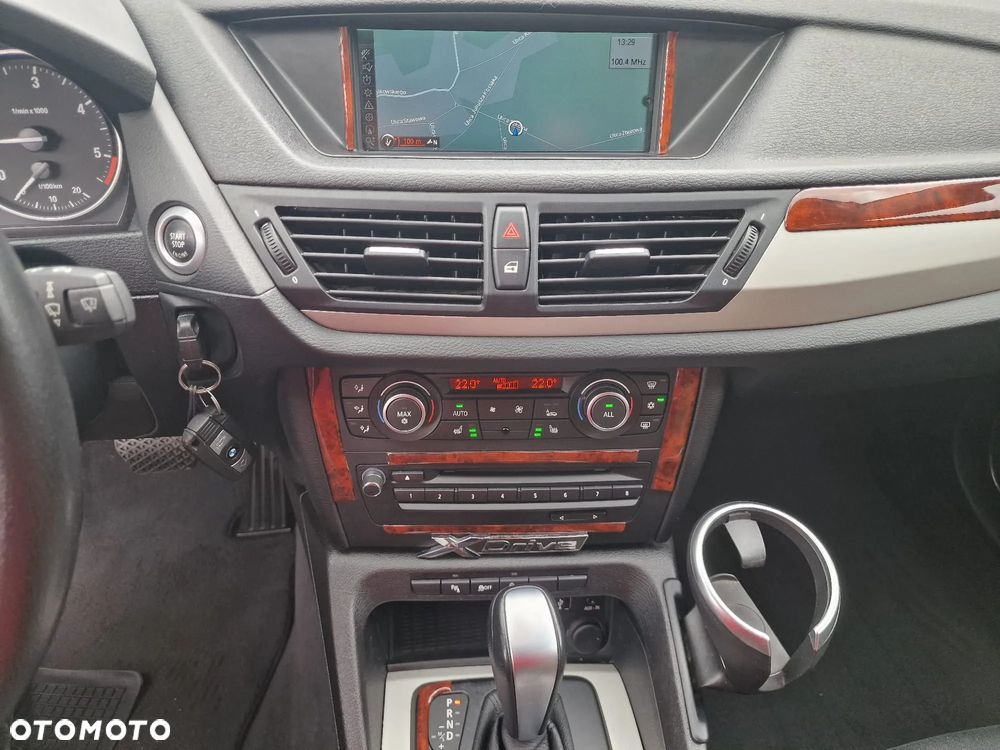 BMW X1 xDrive18d xLine - 24