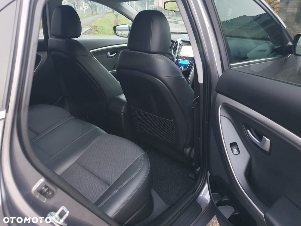 Hyundai i30 1.6 Style - 12