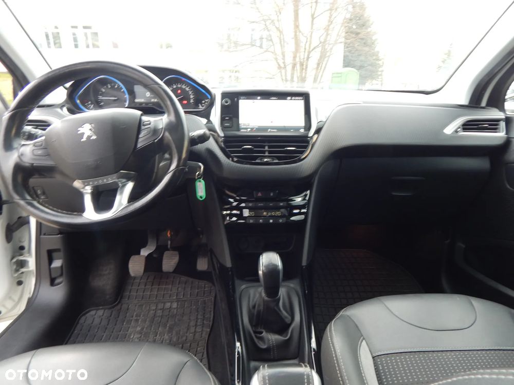 Peugeot 2008 PureTech 110 Stop&Start Crossway - 13
