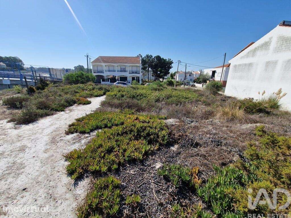 Terreno para construção em Fernão Ferro de 146179,00 m2 - Grande imagem: 3/26