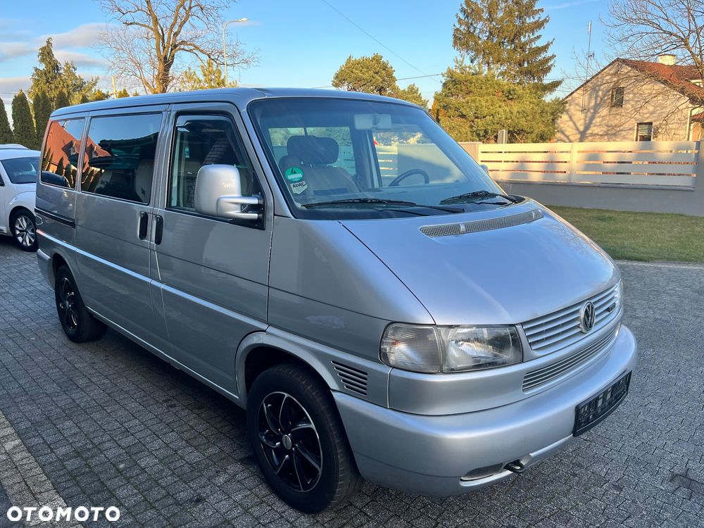 Volkswagen Multivan - 2