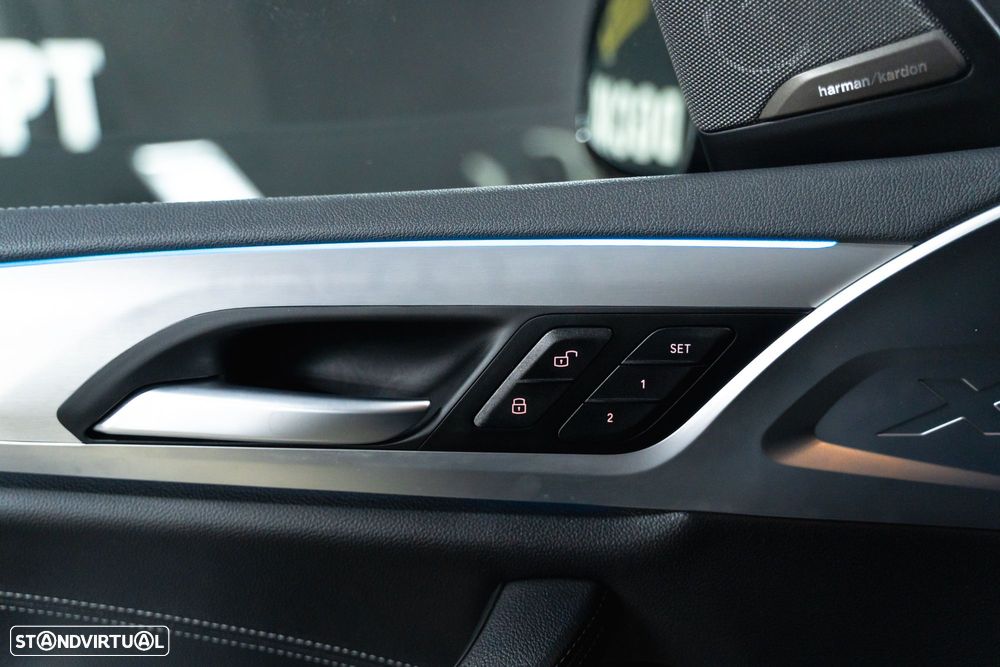 BMW iX3 Inspiring - 12