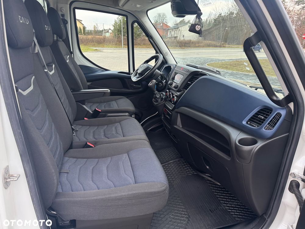 Iveco Daily‼️72C18‼️3.0 HI-MATIC Chłodnia/Mroźnia zakres -32C/+22C THERMO KING V-500 MAX Źródło Zasilania 400V Grube Ściany/Podłoga Przegroda komorowa‼️ Full LED na bliźniaku Salon Polska Poduszki Pneumatyczne DMC7200kg - 34