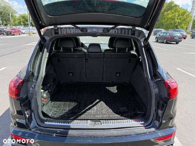 Porsche Cayenne Diesel Platinum Edition - 8