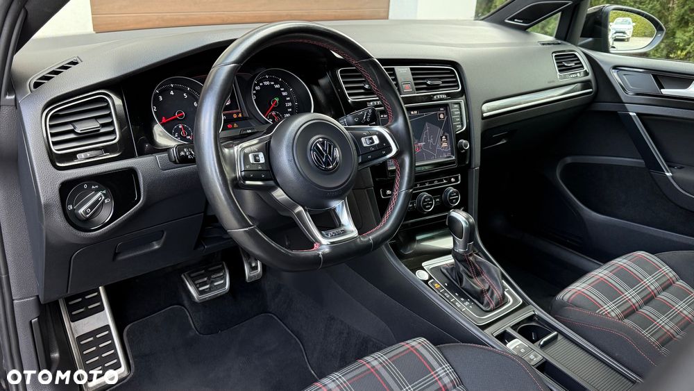 Volkswagen Golf 2.0 TSI BMT GTI Performance DSG - 30