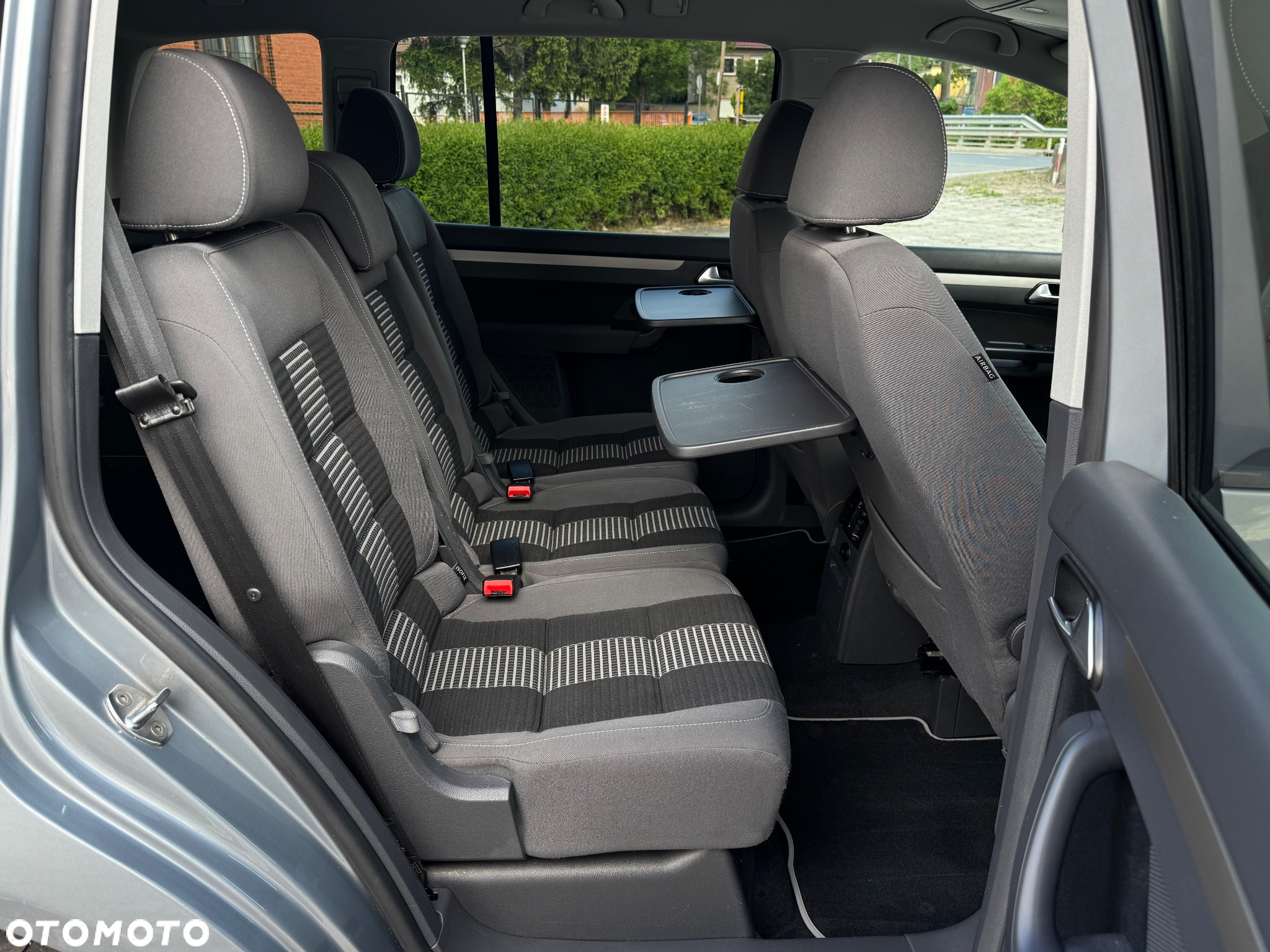 Volkswagen Touran 1.4 TSI Conceptline - 8